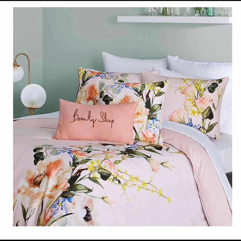 Ted Baker London NEW Elegant Bedding Collection Twin Size